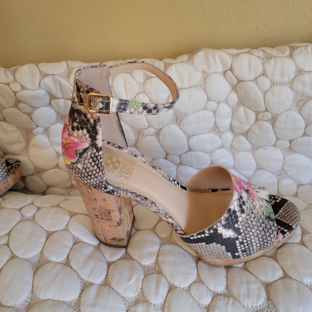 Vince Camuto Shoes Floral -